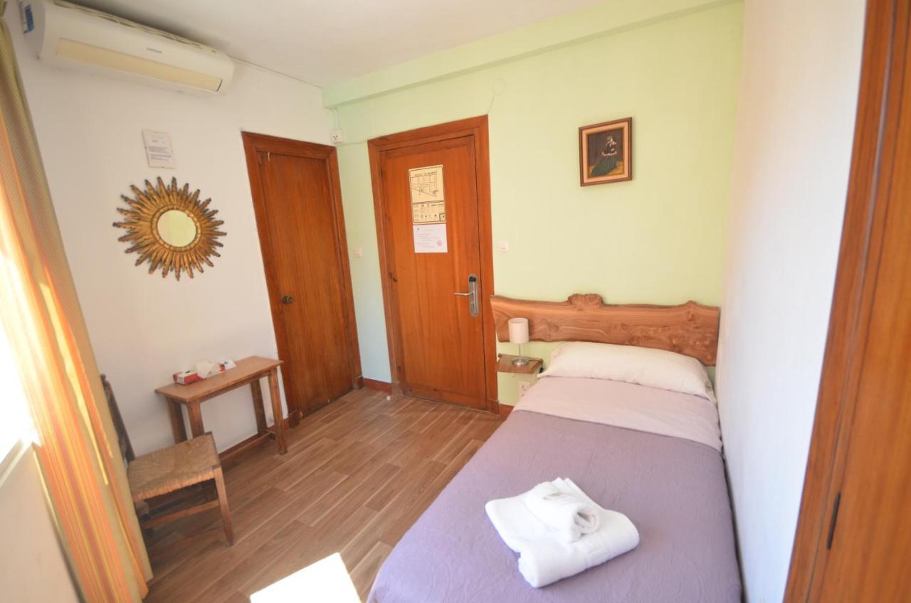 Hostal La Palmera Torremolinos Eksteriør billede